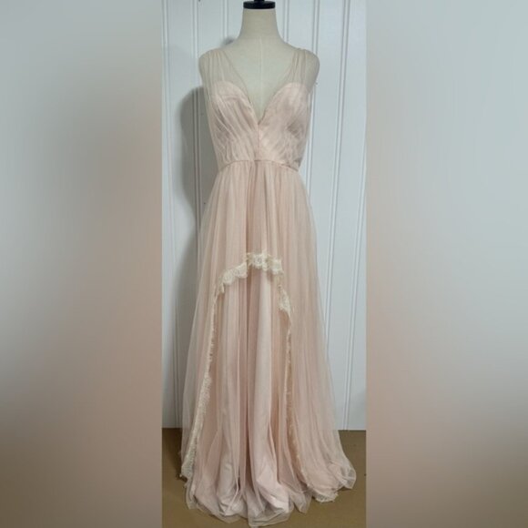 Watters blush pink delicate lace Lucy Gown Size 8 - Picture 1 of 12
